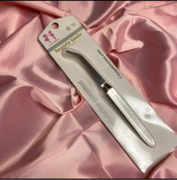 Tweezer For Nails ملقاط للاظافر